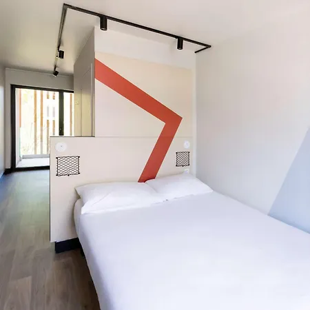 Hotel Ibis Budget La Rochelle Centre 2*